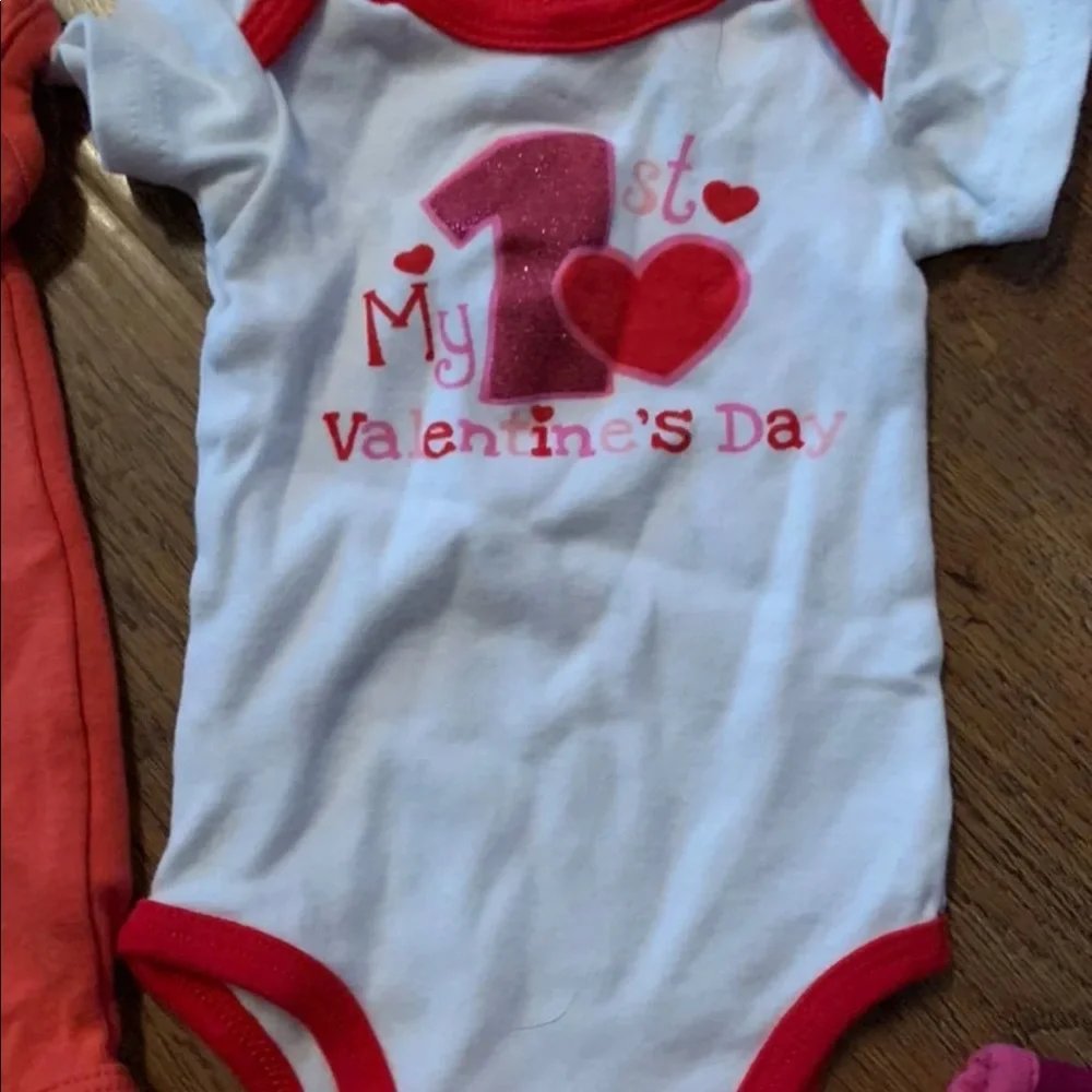 Bundle infant onesies 3 months lot of 6